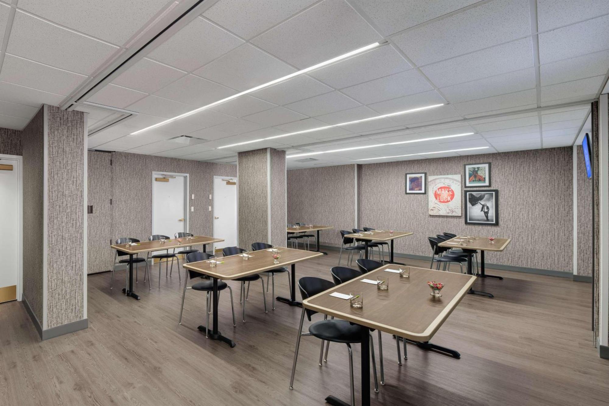 Fairfield Inn And Suites Chicago Downtown/ Magnificent Mile מראה חיצוני תמונה